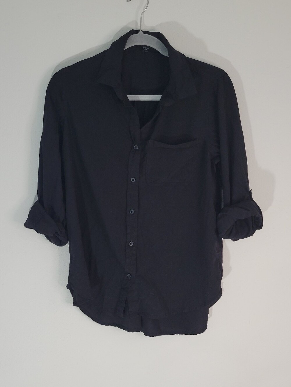 Velvet Heart Women Black Button-Up Shirt - Classic Long Sleeve Size L. - Picture 2 of 10